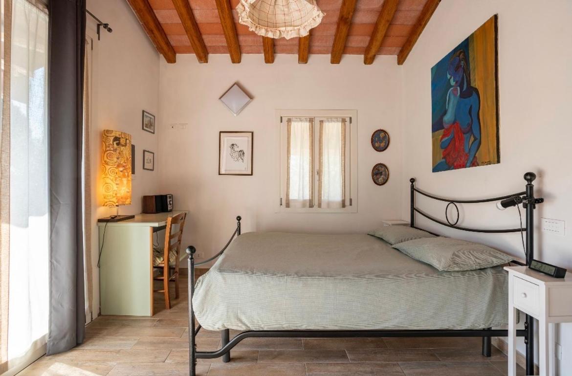 Cozy Tuscany Apartment With View Pescia Exterior photo
